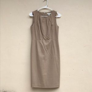 Banana Republic size 2 wool sleeveless shift dress